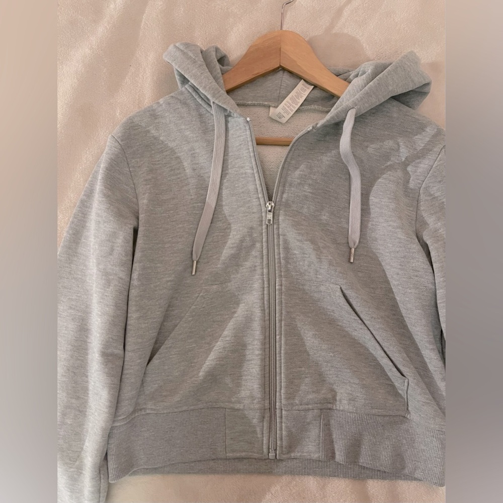 Alo Cropped Grey Zip Up Hoodie